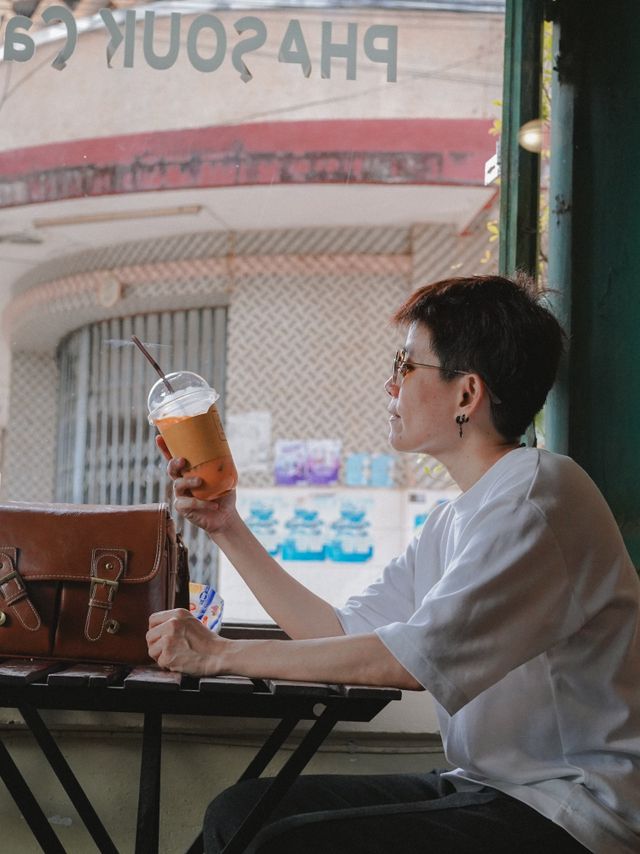 ผาสุก คาเฟ่ สะหวันนะเขต สปป.ลาว 