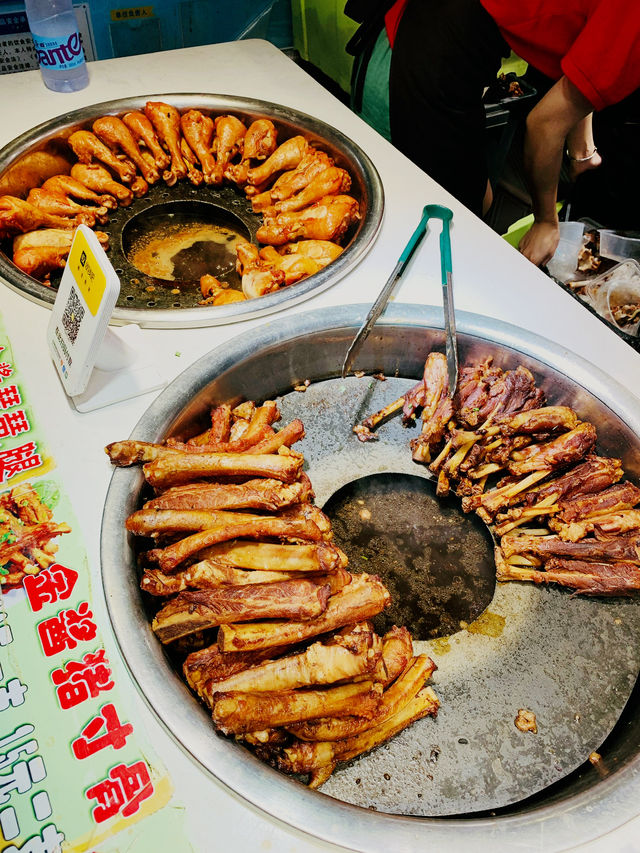Bustling Day at Dongmen Street