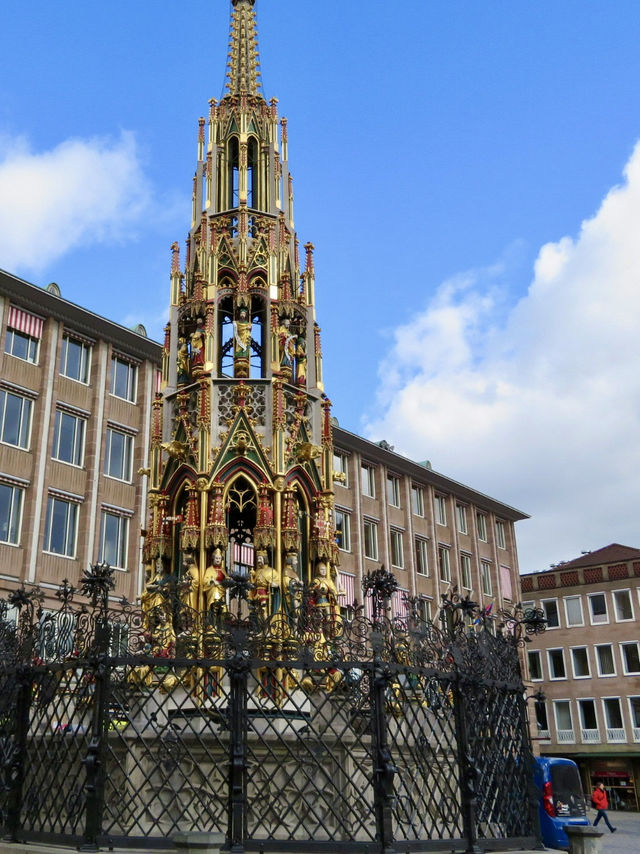 ドイツ🇩🇪シェーナー•ブルネン
