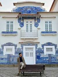 Is Aveiro worth a stop in between Porto and Lisbon?