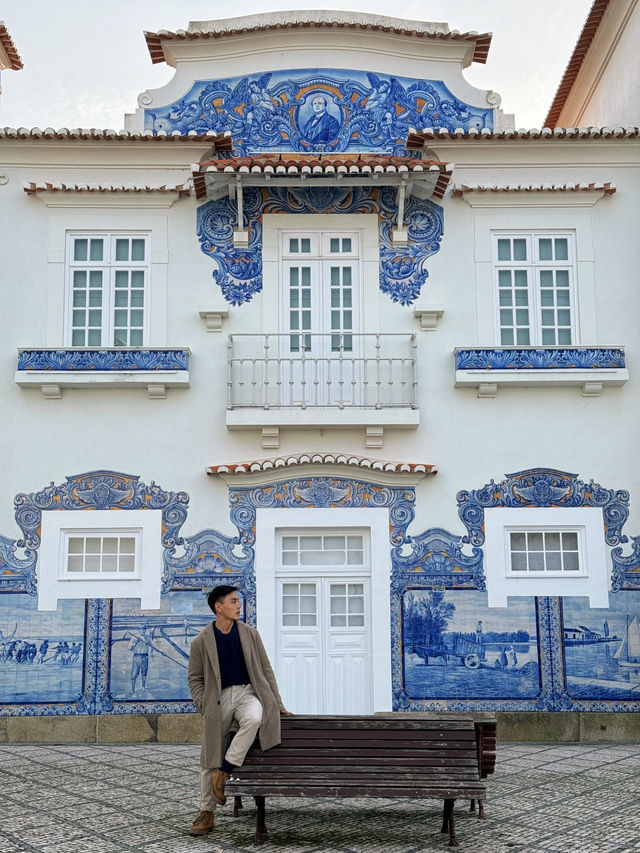 Is Aveiro worth a stop in between Porto and Lisbon?