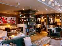 Stay at Hari Hong Kong