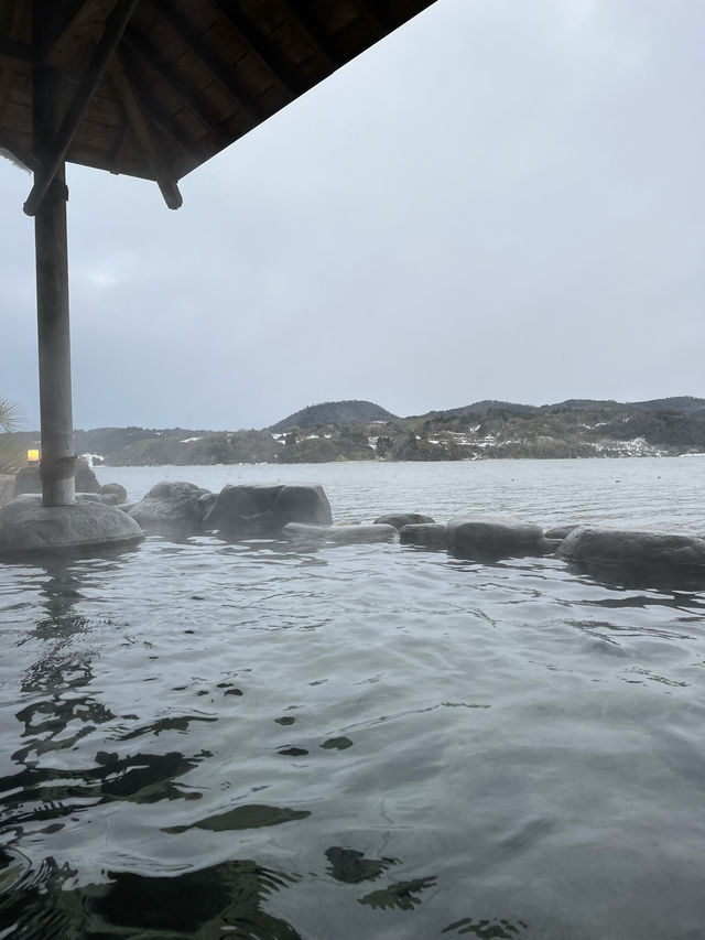 【鳥取】湖上に浮かぶ絶景の宿♨️