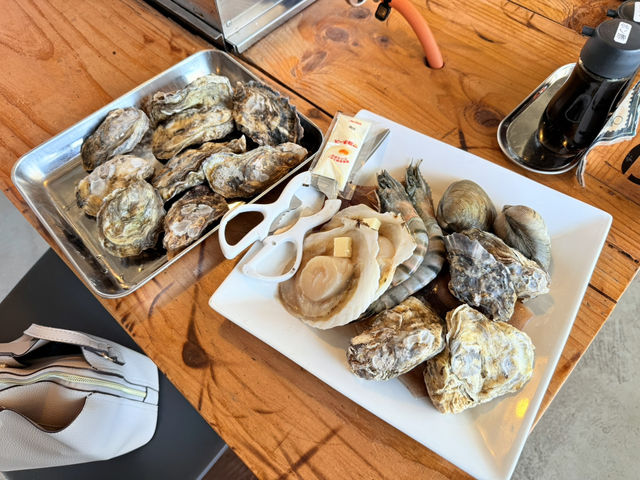 旬の牡蠣！海の見えるテラス