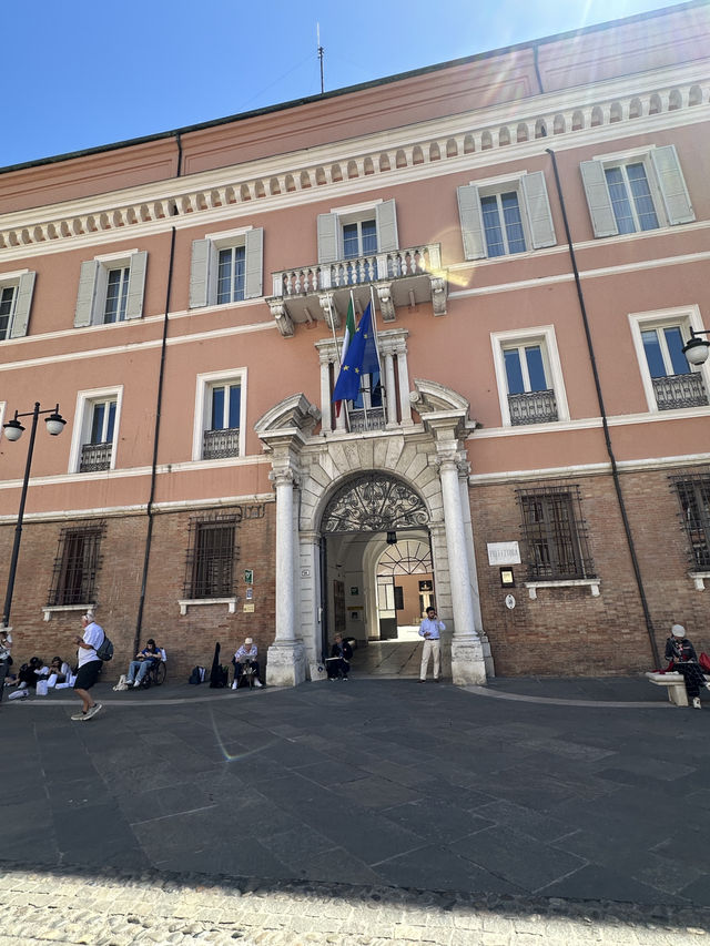 遊意大利拉文娜小鎮🇮🇹欣賞中世紀古建築🏛️