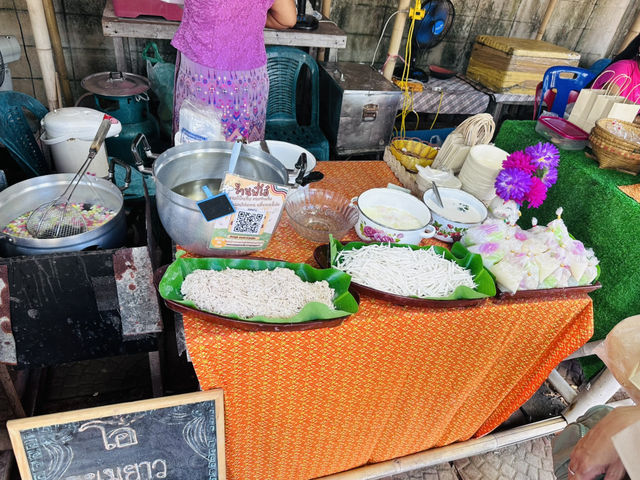 “ตลาดย้อนยุคปากพนัง” สัมผัสกลิ่นอายวันวาน ริมคลอง