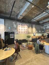 【韓国 聖水】CAFE FAR BAN ソンスの広い空間でゆっくりカフェタイム