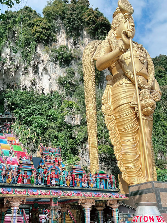 Batu Caves and the Majestic Murugan Statue: A Must-Visit Hindu Landmark in Kuala Lumpur
