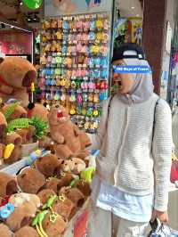 CUTENESS OVERLOAD IN LENLE STORE, KUNMING