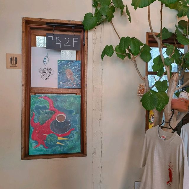 沖繩當地知名的咖啡店 FLAP Coffee
