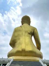 Rise above the clouds at Wat Khao Wong P