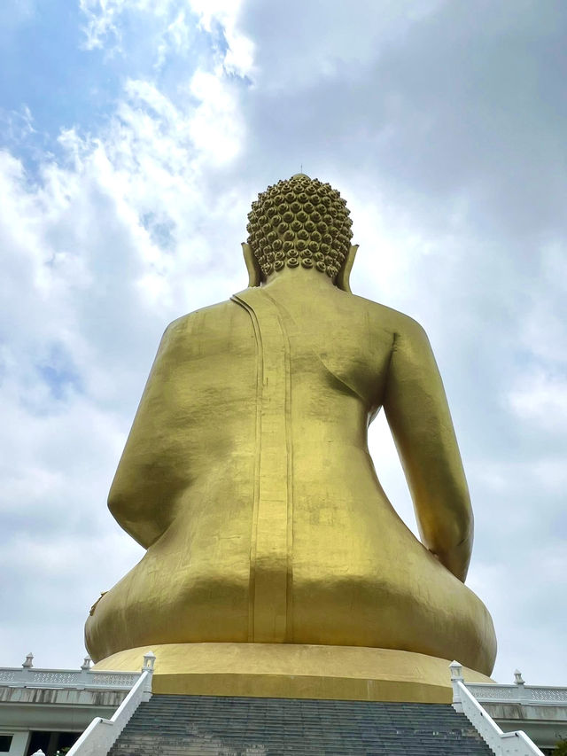 Rise above the clouds at Wat Khao Wong P