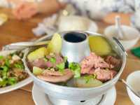 ร้านอาหารลาบเป็ดคนลือ สาขาโนนหงษ์ทอง