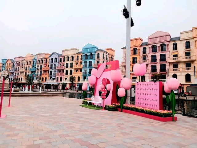Wow Wow✨️ ที่ Grand World ในHanoi