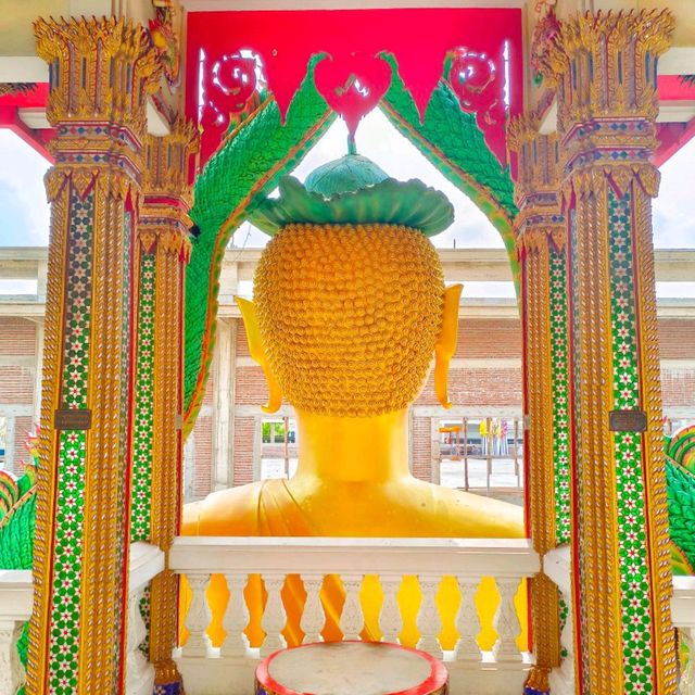 ขอพรสิ่งศักสิทธิ์ วัดบัวขวัญ นนทบุรี