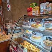 คาเฟ่สุดฟิน ในปั๊มน้ำมัน - FORTY-NINE Coffee House