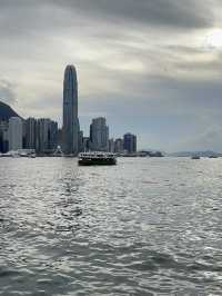 【香港】 灣仔碼頭海濱長廊：週末親子放電空間