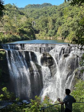 A day trip to Shifen for its curtain-like waterfalls