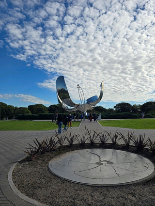 Floralis Generica in Buenos Aires, Argentina