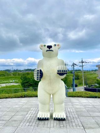 富山縣美術館 – 免費藝術、屋頂遊樂場與設計樂趣