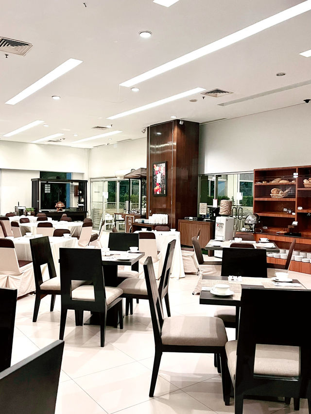 Santika Premiere Dyandra Hotel Medan: Your Ideal Summer Staycation Retreat