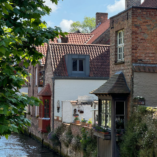 Belgium | Bruges & Ghent Super Detailed Itinerary & Travel Tips 🚆🏰