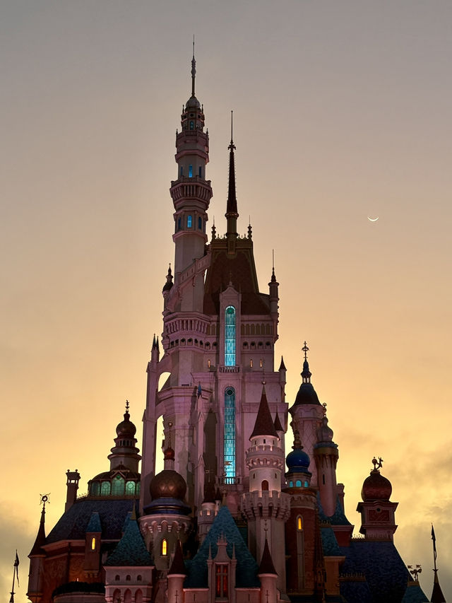 Hong Kong Disneyland 