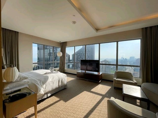“The Elevated Comfort: Where City Views Meet Classic Hospitality”