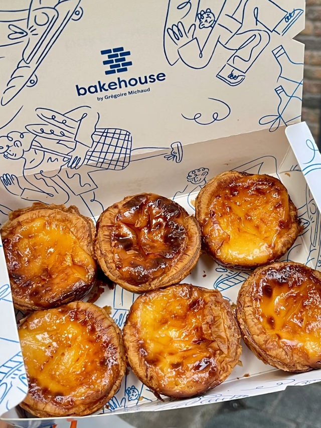 Hong Kong Must-Eat List 🇭🇰 Egg Tart Heaven – Don’t Miss It!