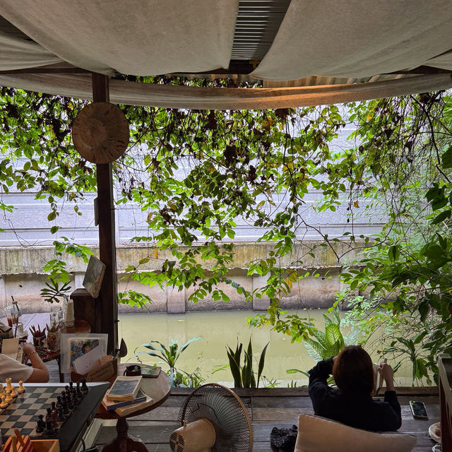 คาเฟ่กลางสวนสุดกรีน #ย่านอ่อนนุช ☕️🍃🎨