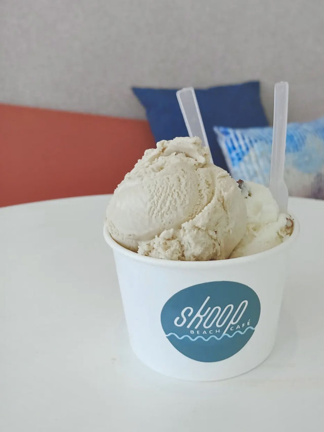Skoop Beach Cafe : คาเฟ่ติดริมทะเลหัวหิน