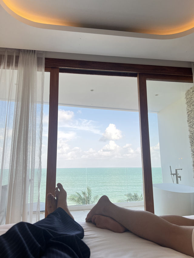 ที่พักชนอม ติดทะเล 🌊