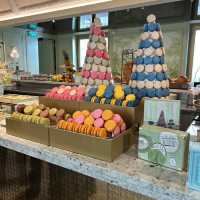 【フランス】 LADUREE シャンゼリゼ通り店 ブランチビュッフェ