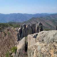 Rocky Trails & Temple Feels at Gayasan’s 
