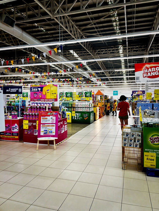 Lotus’s E-Gate, Penang – A Summer Convenience Hub