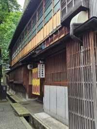 金澤漫步〔主計町茶屋街〕感受停滯老時光