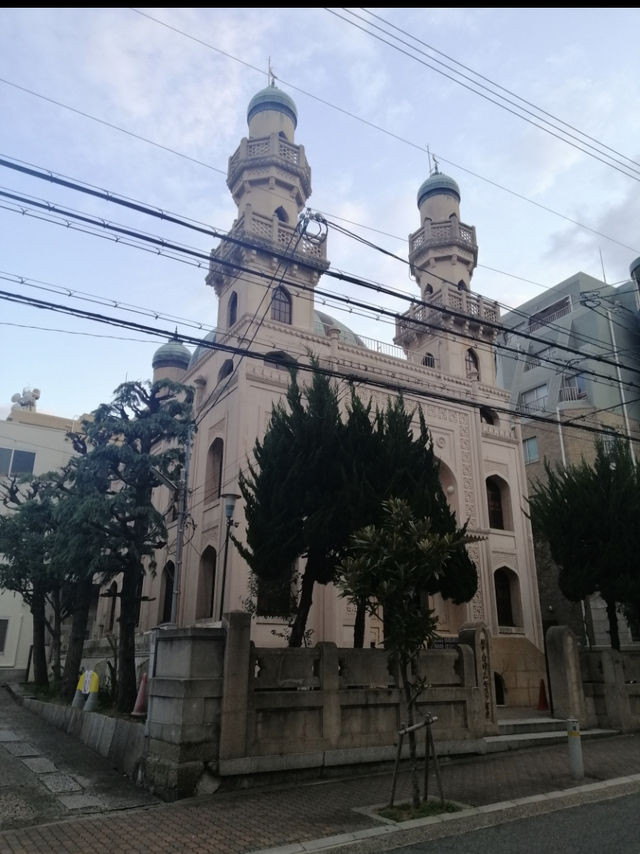 A Little Peace, A Lot of History – My Visit to Kobe Muslim Mosque