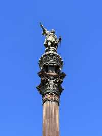【コロンブスの記念塔（Mirador de Colom）｜ラ・ランブラ通りの海を指さす探検家】