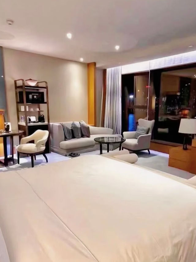 Hong Kong Kerry Hotel 🏨 — Absolutely Worth It!
