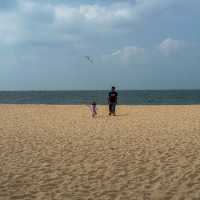นั่งชิลล์คาเฟ่ริมทะเล หาดแหลมเจริญ ระยองฮิ