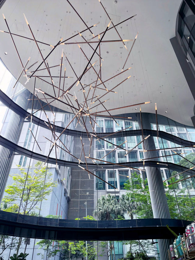 Étoile Bistro: Chic Spot for Coffee, Pastries & Afternoon Indulgence 