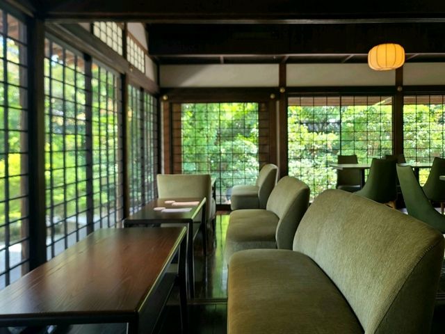 茶寮 世世(사료 제제) Saryo Sese(차기숙사 세세) 小さなアフタヌーンティーセット(꼬마 애프터눈티)