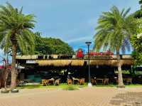 ร้านอาหารหมึกเมาคลื่น หาดกระทิงลาย