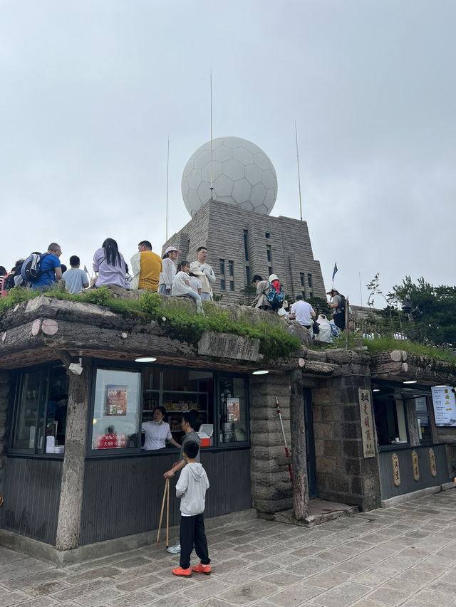中國十大名山：安徽黃山一日遊 