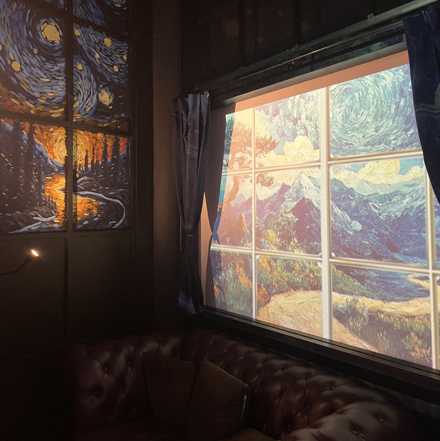     STARRY ART & COFFEE  
