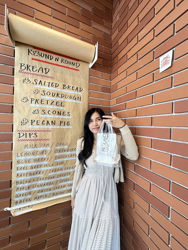 คาเฟ่ขนมปังเชียงใหม่ •Round n Round•