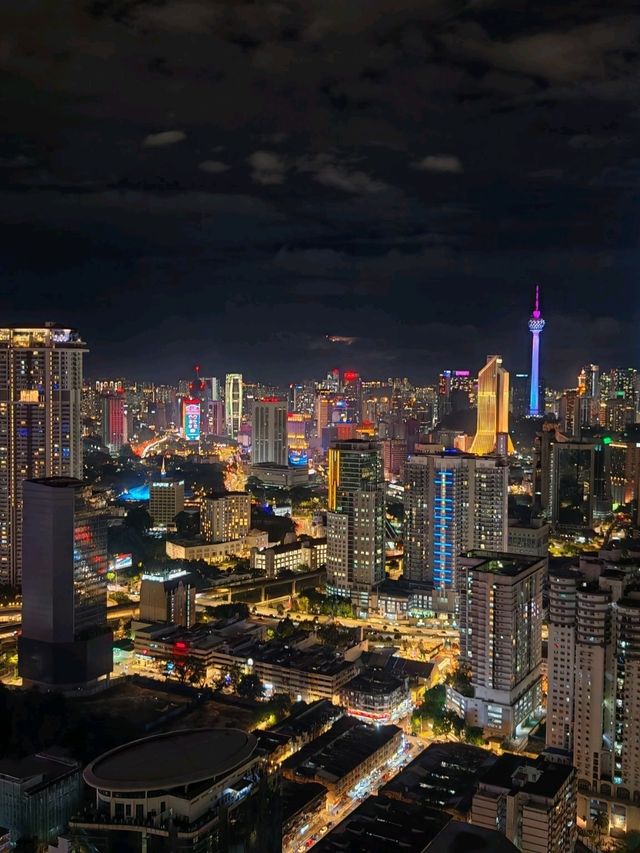 Be on time when visiting the Petronas Twin Towers!
