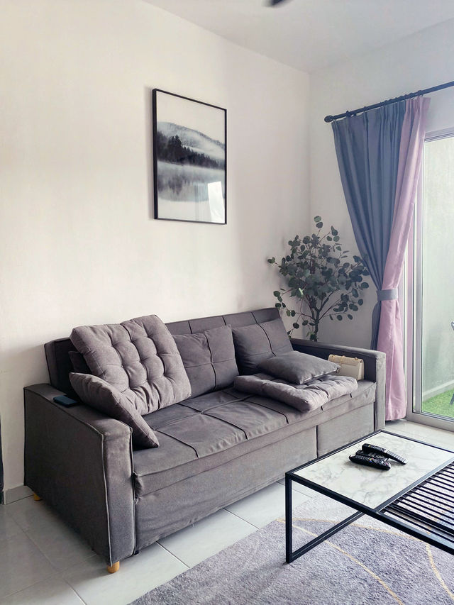 Cozy Comfort Stay at Emerald Avenue