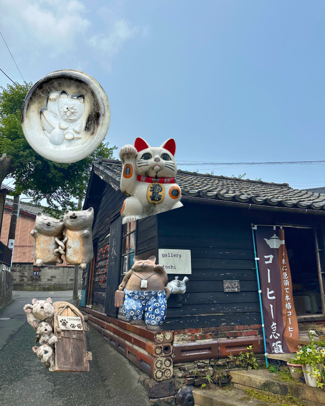 [Japan 🇯🇵] Tokonyan & Tokoname's Pottery Footpath: A Purr-fect Day Out!