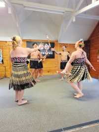 Whakarewarewa – The Living Māori Village by Lake Rotorua 